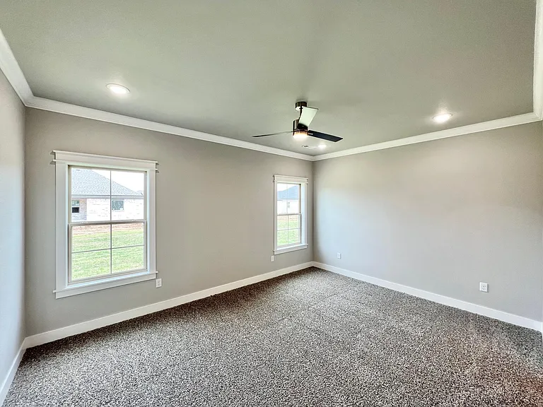 904 Maple View St — Photo 10