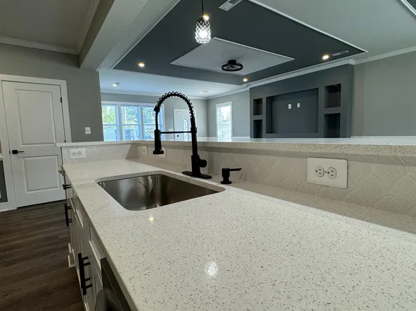 4 South Lane, Dundalk, MD 21222