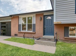 1154 S Truckee Way, Aurora, CO 80017