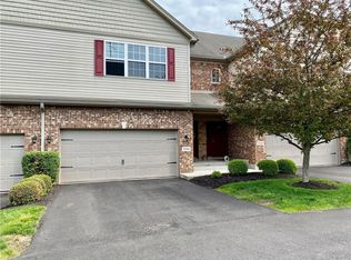 3186 Cobblestone Ln, Dayton, OH