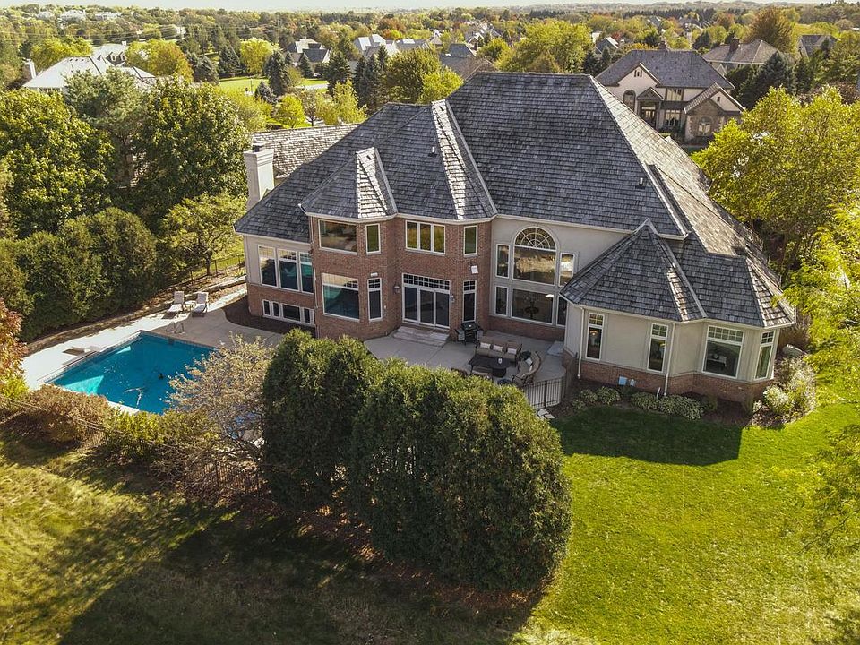 1st image of 917 North Evergreen CIRCLE