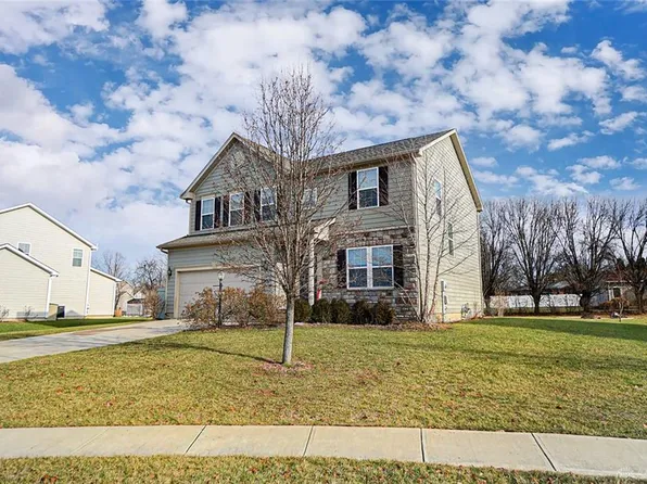 193 Triple Crown Ct, Union, OH 45377