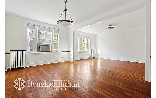 Sold by Douglas Elliman | media 18