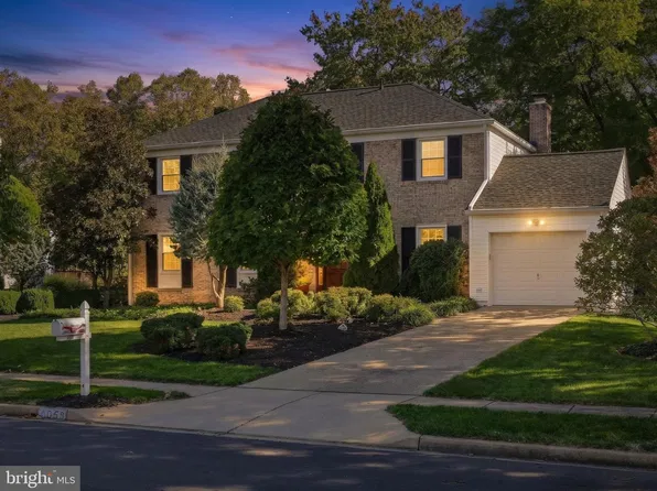 6053 Tammy Dr, Alexandria, VA 22310