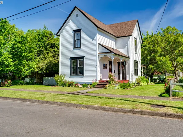 928 Birch Ave, Cottage Grove, OR 97424