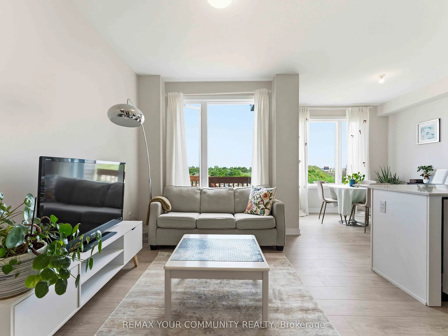3 bed, $2,725 — Photo 4