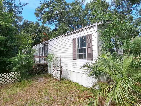 8345 Hitchcock Dr, Pensacola, FL 32514