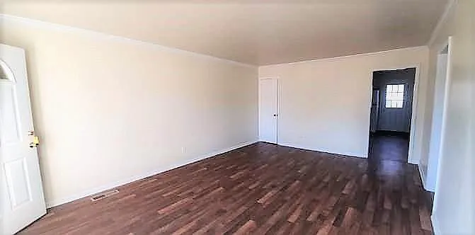 304 Wind Ave NW — Photo 4
