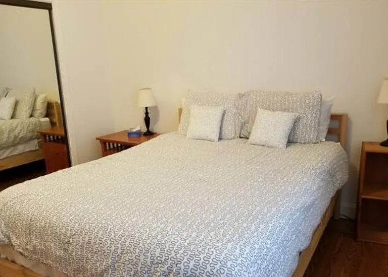 Large second bedroom with large closet & additional seating