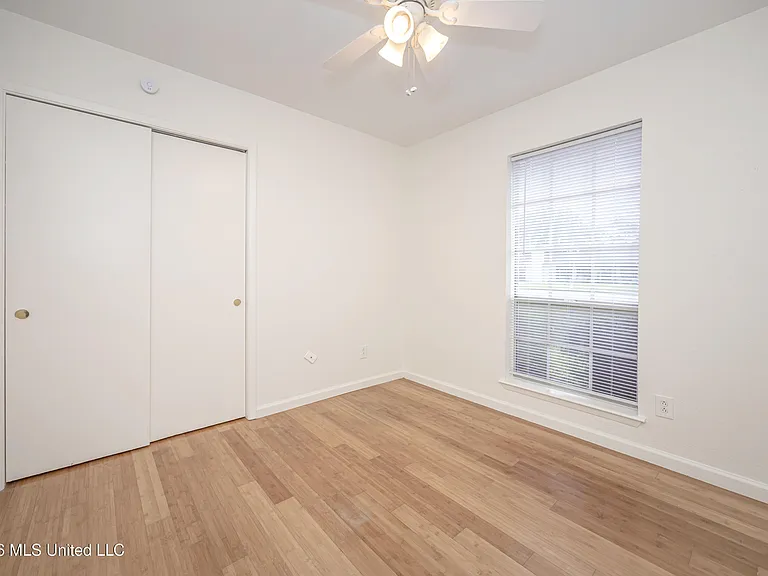 1213 King Henry Dr — Photo 48