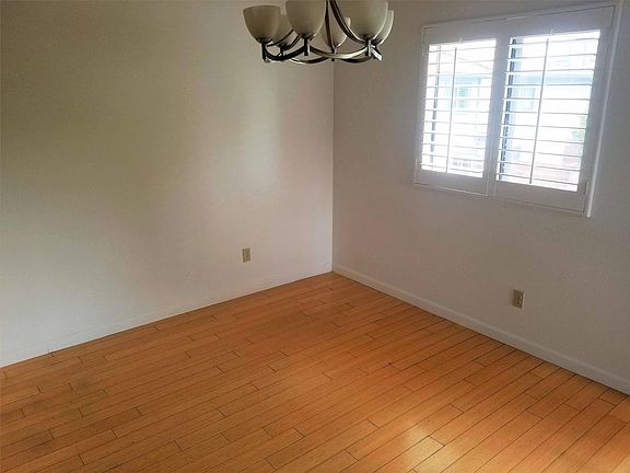 2nd image of 1255 N Los Robles Ave APT 16