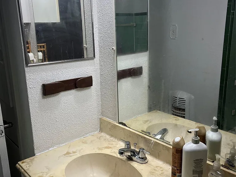 7634 S Hall St — Photo 4
