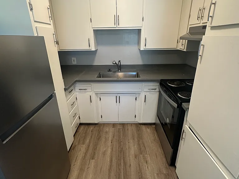 Country Garden Apartments — Photo 5