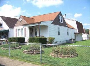 319 18th St, Dunbar, WV 25064