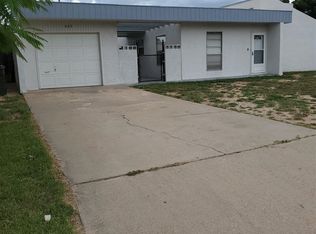 405 Pike Dr, Carlsbad, NM 88220