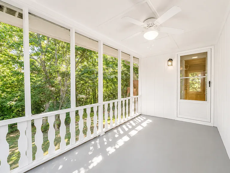 Screen Porch