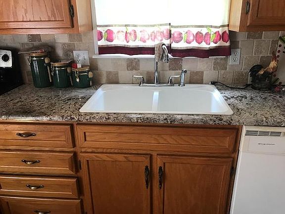 2nd image of 3741 Whispering Ln