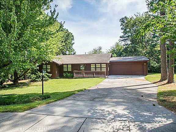 3rd image of 1734 N Austin Dr