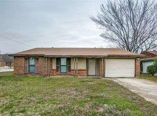 1401 Whiteoak Dr, Garland, TX 75040