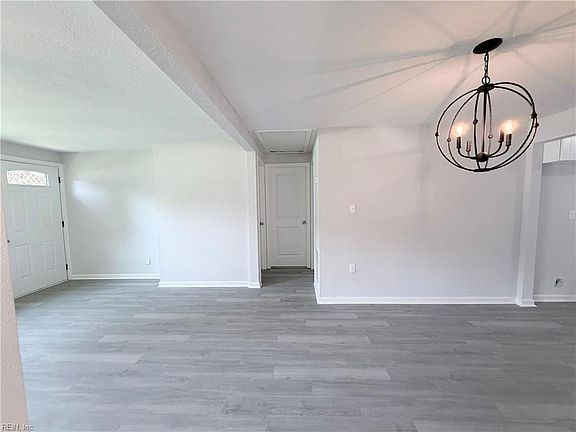 4th image of 419 Rogers Ave