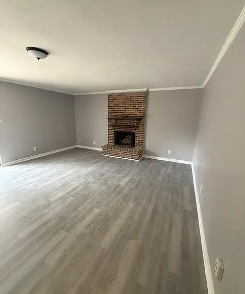 2425 Norton Ln #D — Photo 3
