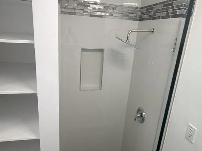 4052 La Salle Ave #7 — Photo 9