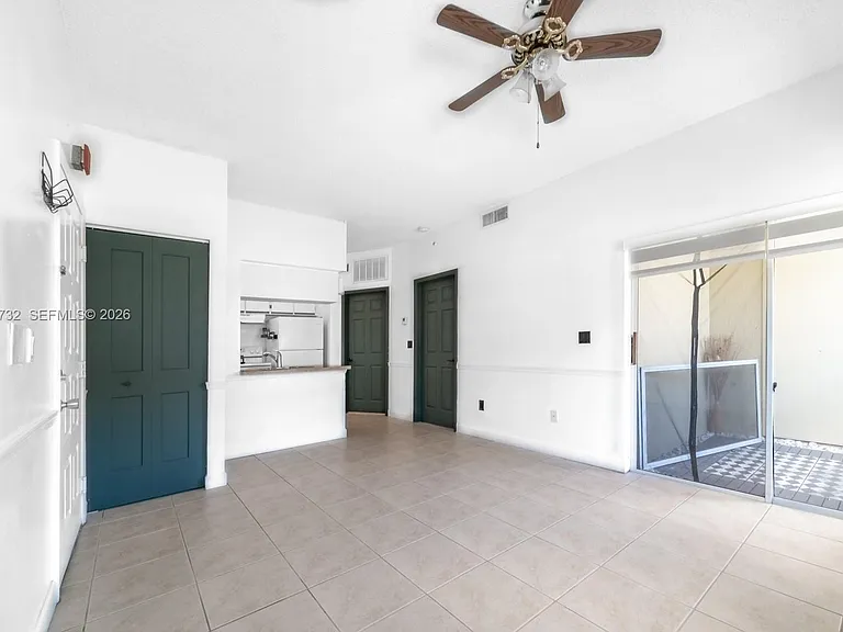 18308 NW 68th Ave #B — Photo 4