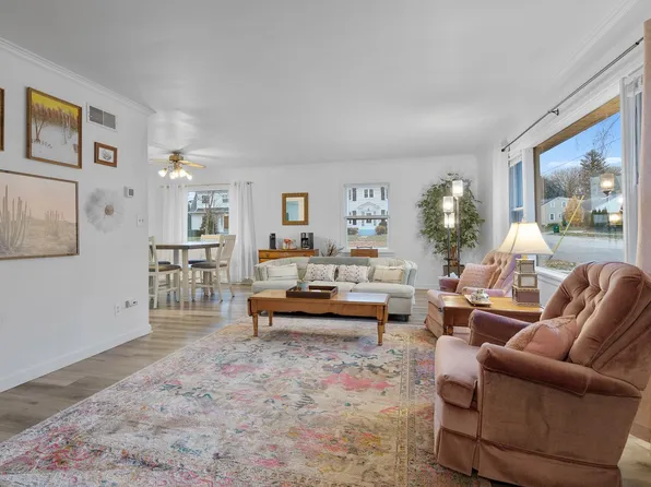 729 Eliza St, Green Bay, WI 54301