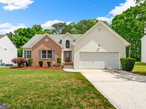 1395 Brisbane Dr, Dacula, GA 30019