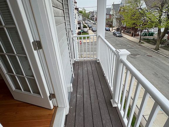 2nd image of 20 Newbern Ave Floor 1