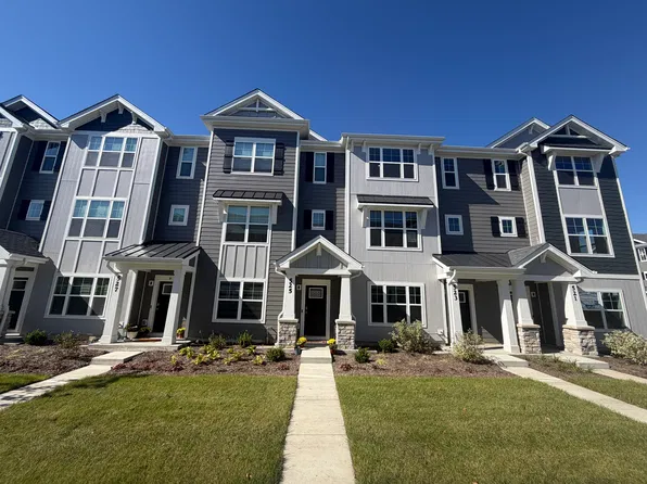 523 Yosemite Way, Mundelein, IL 60060