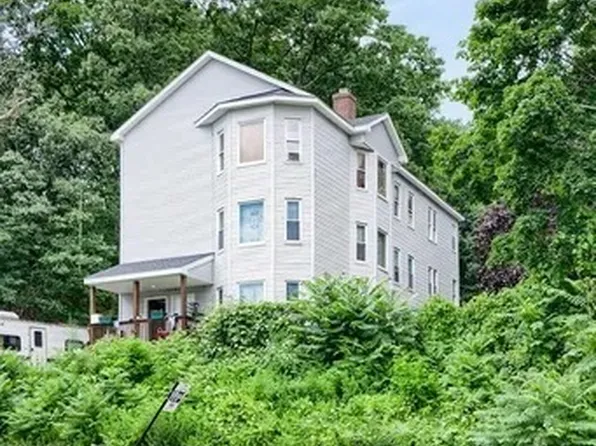 1442 Main St #3, Worcester, MA 01603