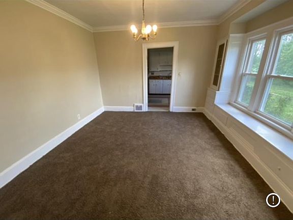 5th image of 10406 Prince Ave