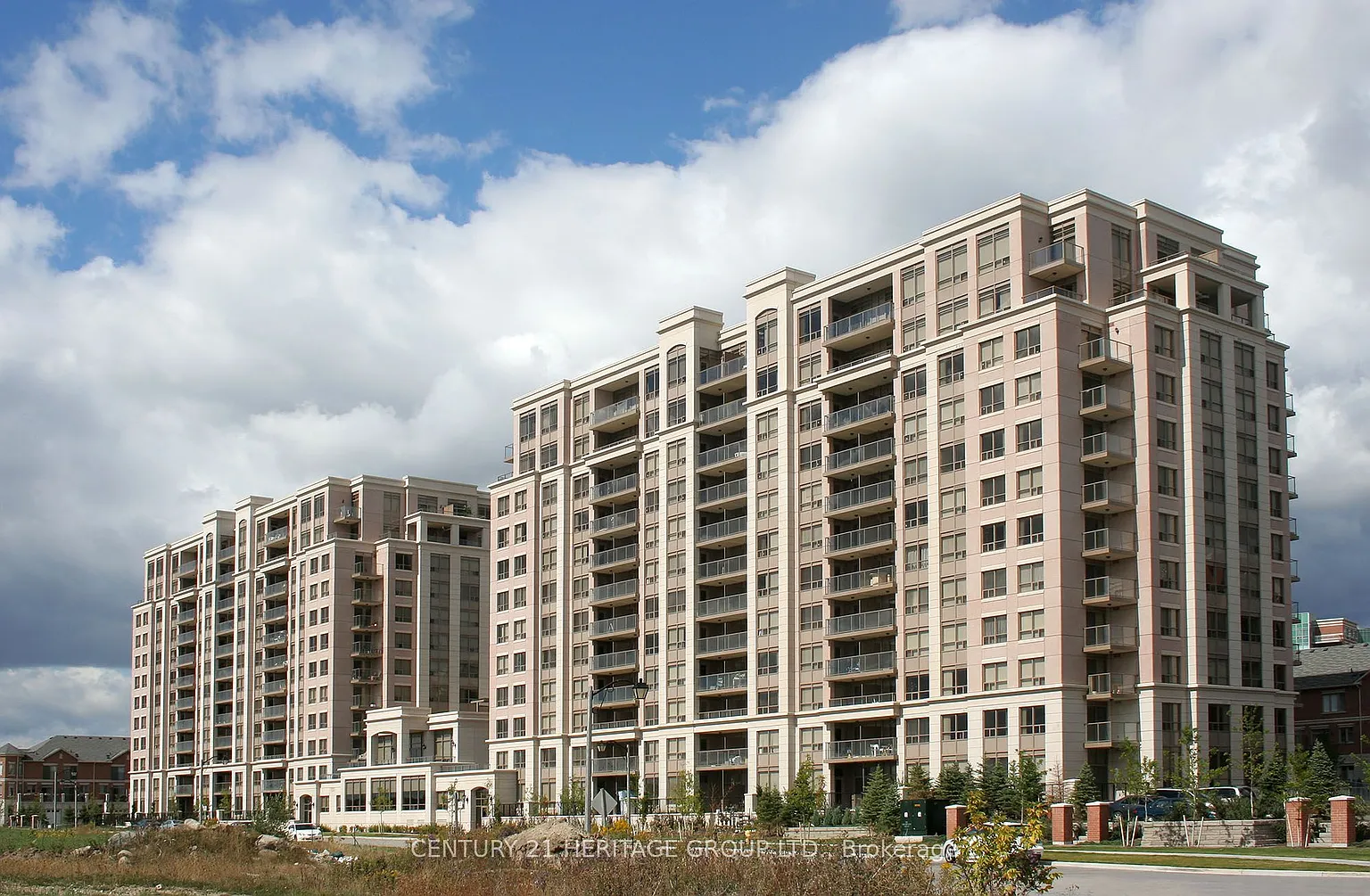 39 Galleria Pkwy #1107 photo 1