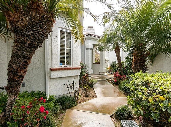 2214 Bermuda Dunes Pl-002-31-Front Entry