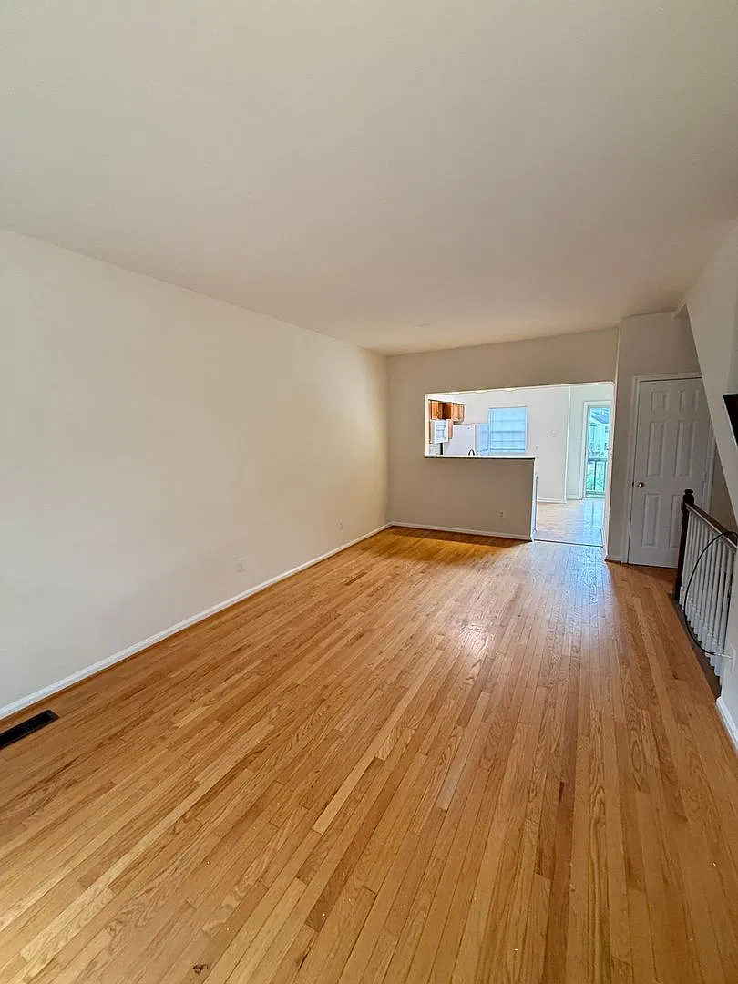 16150 Taconic Cir — Photo 4
