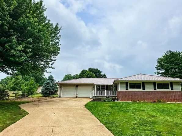 2788 Pine Dr, Circleville, OH 43113
