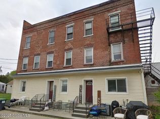 194 N Main St, Schaghticoke, NY 12154