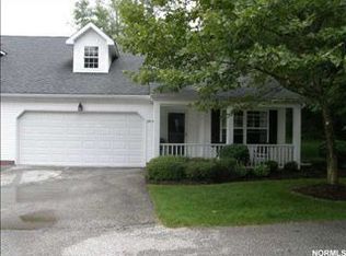 6718 Bayside Dr #6, Madison, OH 44057