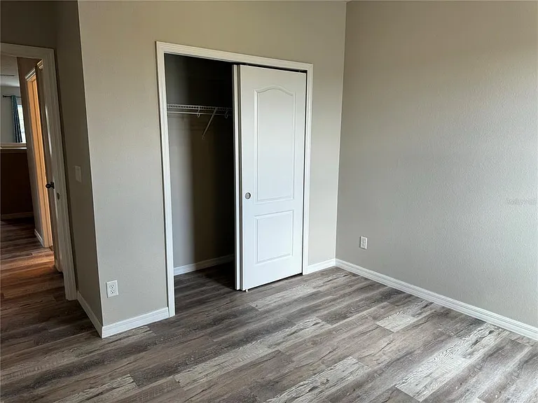 5912 Village Center Dr — Photo 38