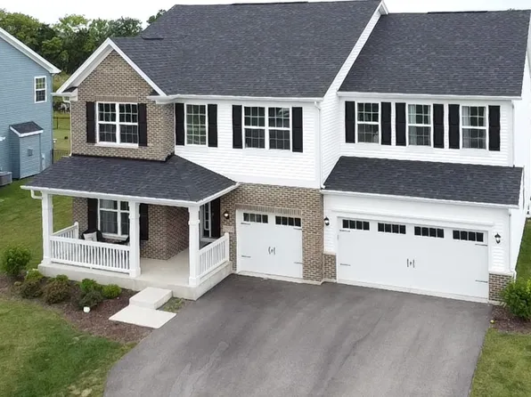 12554 S Poplar Xing, Plainfield, IL 60585