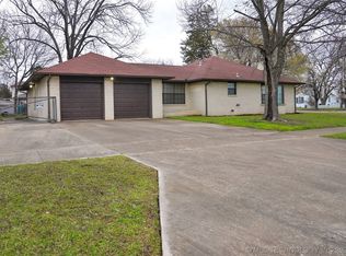 320 S Poplar St, Sapulpa, OK 74066
