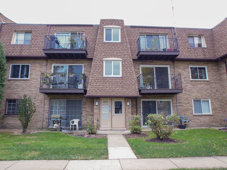 1st image of 9422 Bay Colony Dr APT 2W