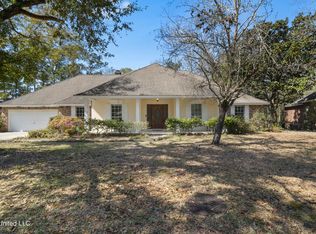 1314 Mill Cir, Ocean Springs, MS 39564