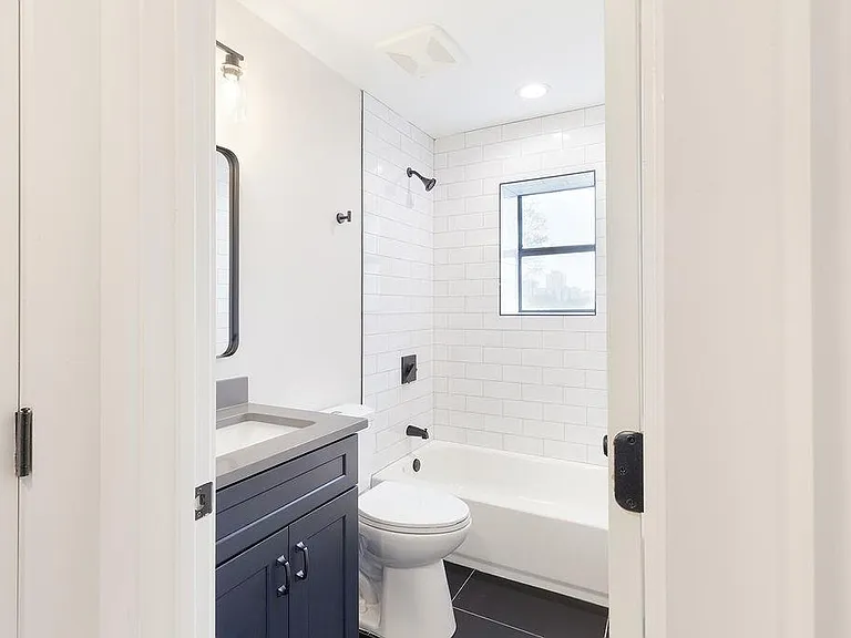396 Linden Ave NE #202 — Photo 23