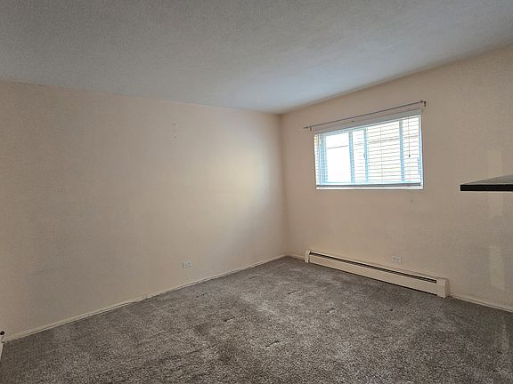 3rd image of 4606 River Rd
