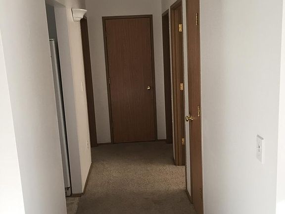 5th image of 10646 Van Norhop St SE