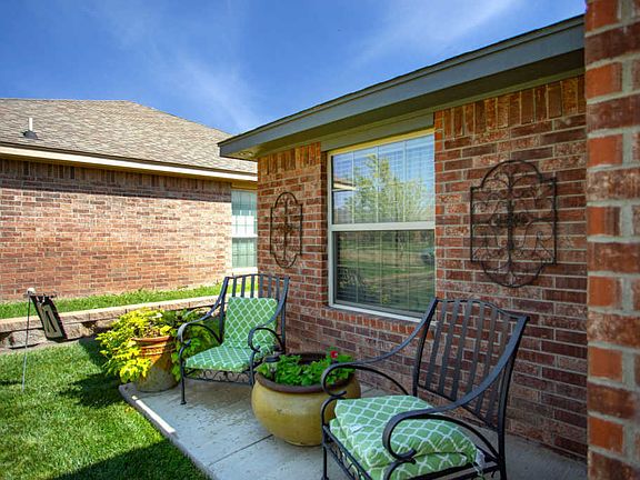 3rd image of 8511 Littlerock Dr