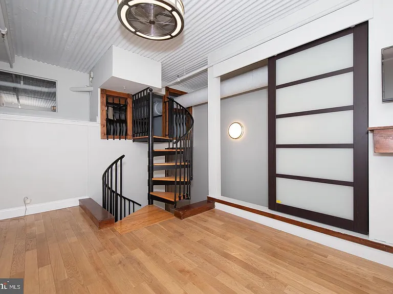 2200 Arch St #28-506-507 — Photo 28