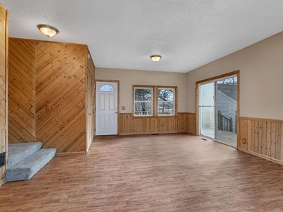 6150 193rd Ave NE, New London, MN, 56273